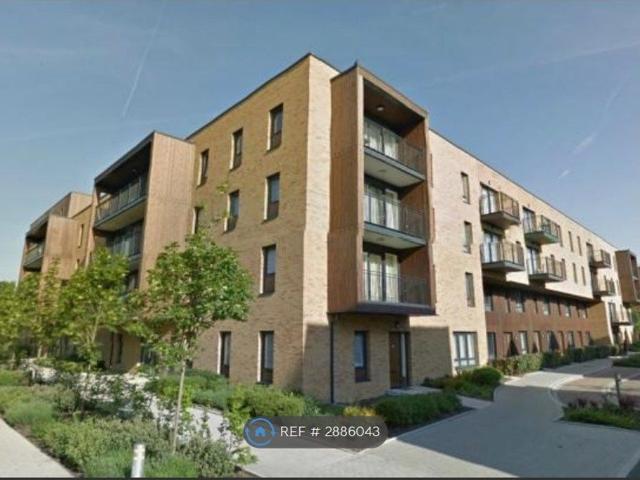 Apartment for rent in Horn Park, Greater London