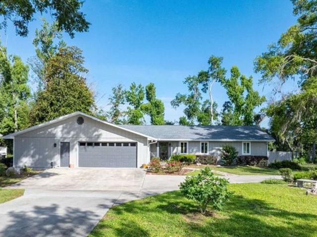 House for sale in Suwannee, Florida