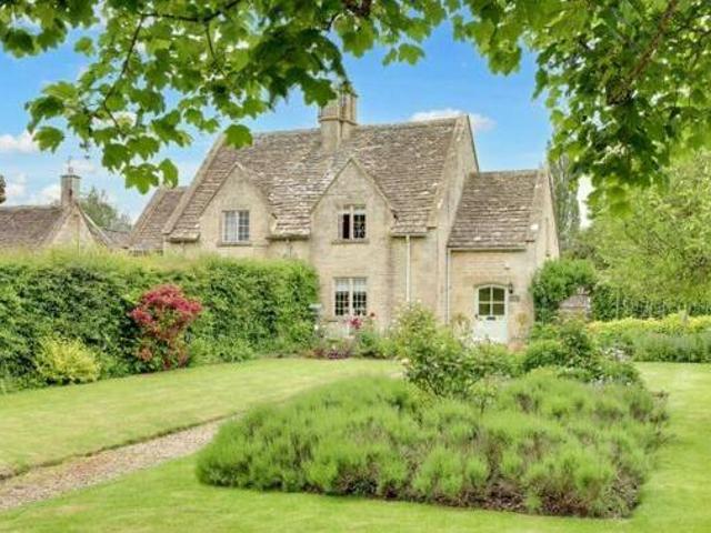 House for sale in Fossebridge, Gloucestershire