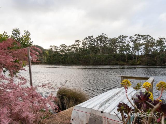 House for sale in Heybridge, Tasmania