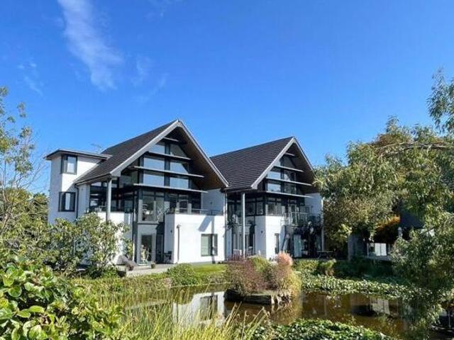 House for sale in Barling
