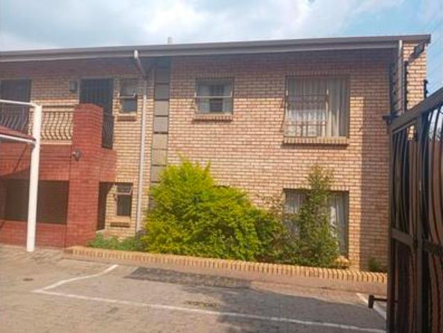 Townhouse for sale in Ekurhuleni, Gauteng
