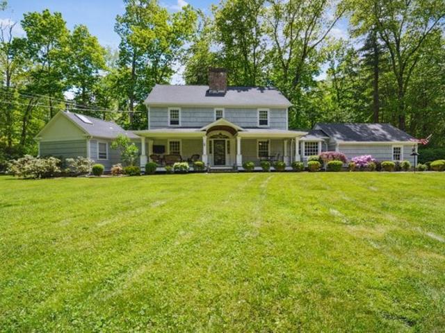 House for sale in Wilton