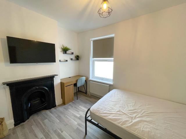 Room for rent in Feckenham, City Of Bristol