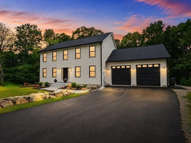 House for sale in Byfield, Massachusetts