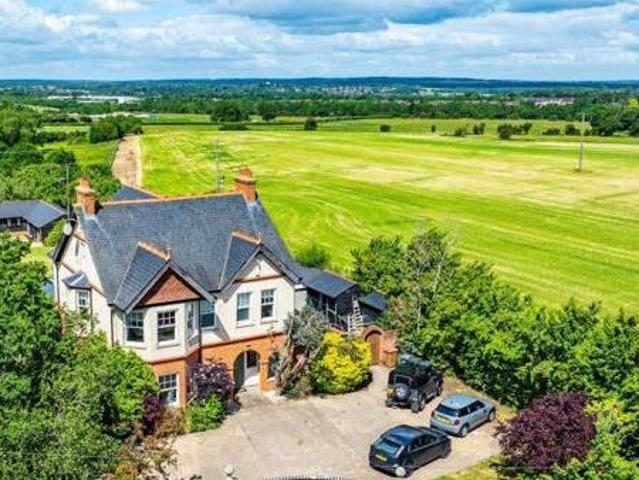 House for sale in Hertford, Colliers End