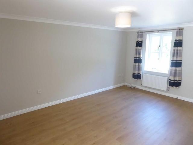 Apartment for rent in Dursley, School House