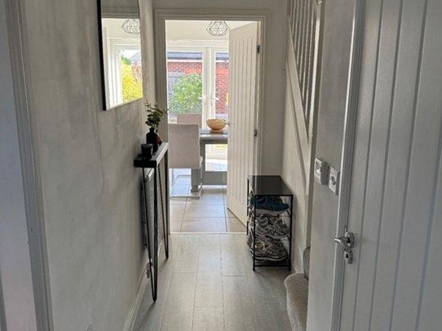Room for rent in Rossmore, Cheshire