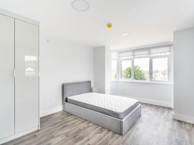 Studio for rent in London Borough of Ealing, Greenford