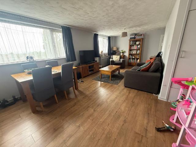 Apartment for rent in Canford Heath, Poole