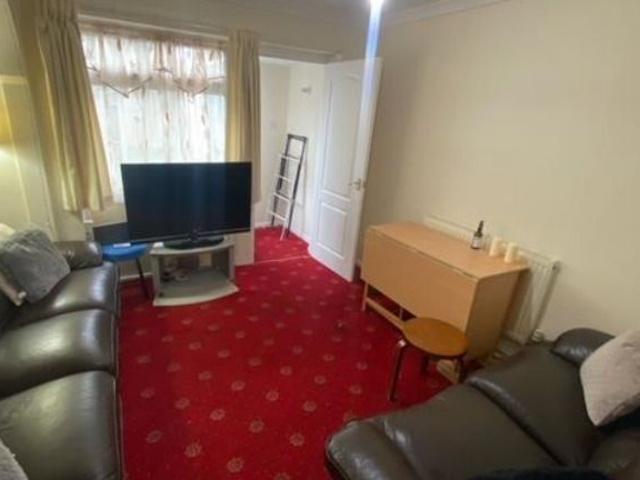 House for rent in Hales Place, The Bridge