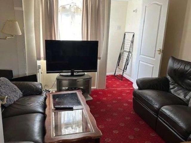 House for rent in Hales Place, The Bridge