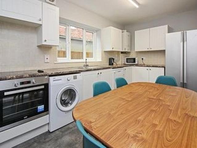 House for rent in Hales Place, The Bridge