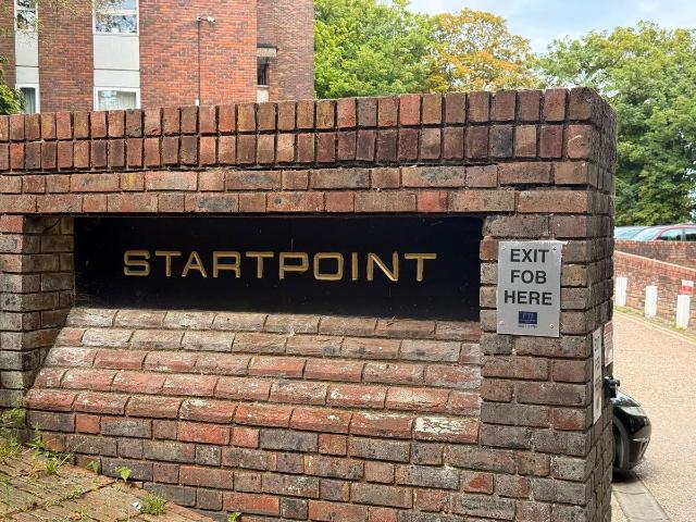 Apartment for rent in Farley Hill, Spring Park