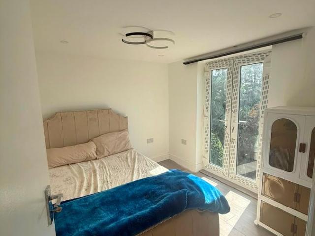 Room for rent in London Borough of Redbridge, Greater London