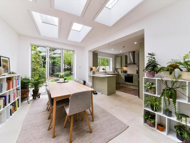Apartment for rent in Belsize Park, Greater London