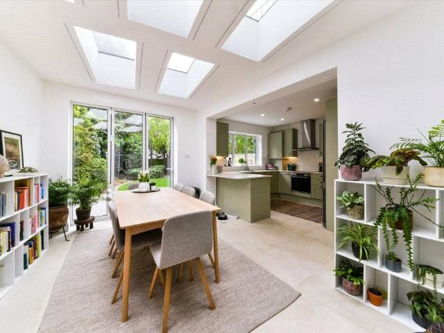 Apartment for rent in Belsize Park, Greater London