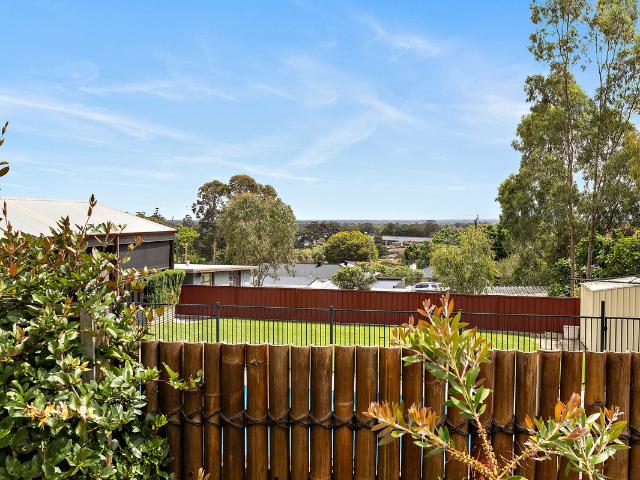 House for sale in Mount Nasura, Western Australia