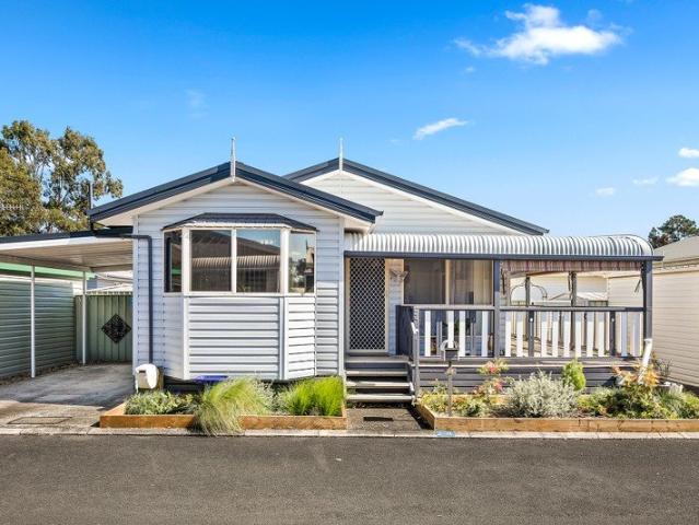 Villa for sale in Wollongong West, New South Wales