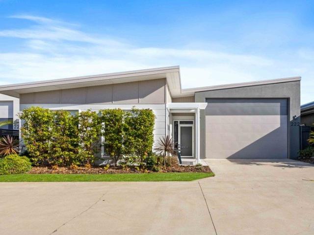 Villa for sale in Great Sandy Strait, Queensland