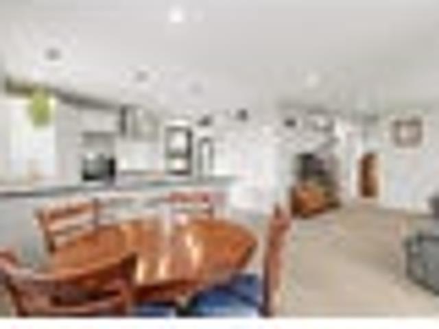 House for sale in Chaslands, Canterbury