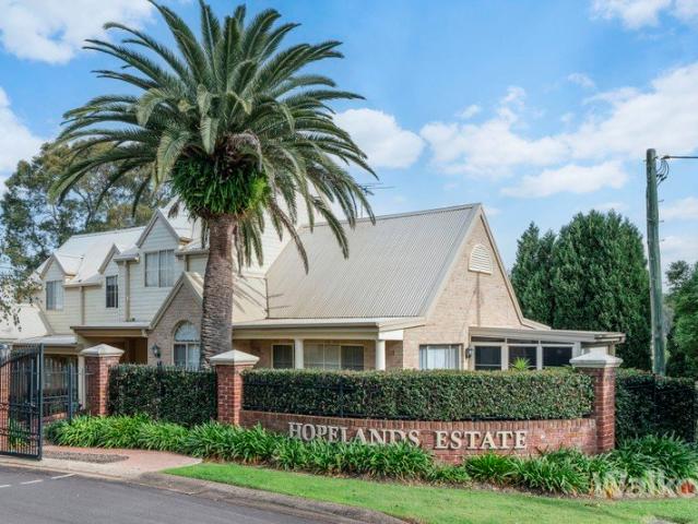 Townhouse for sale in Ambergate, New South Wales