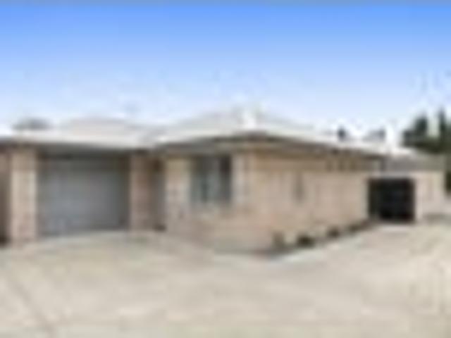 House for sale in Chaslands, Canterbury