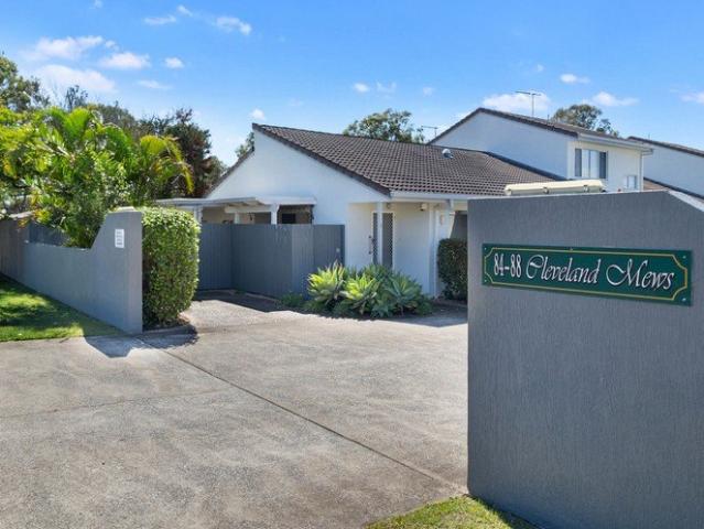 Villa for sale in Toombul, Queensland