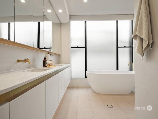 Townhouse for sale in Toombul, Queensland