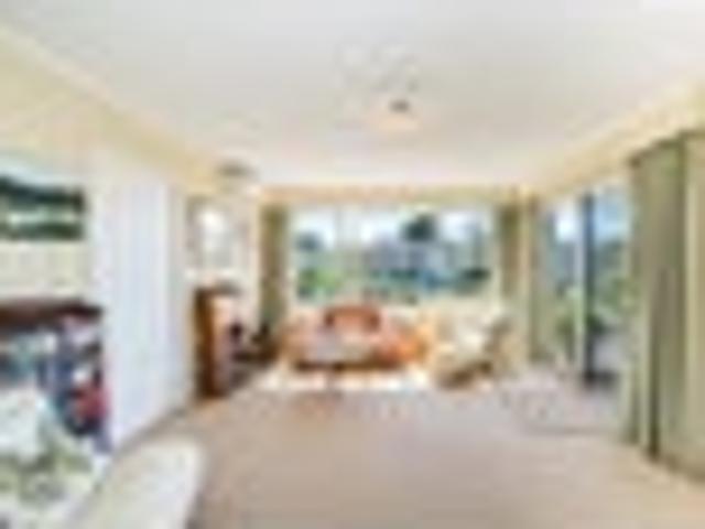 House for sale in Paraparaumu Beach, Paraparaumu