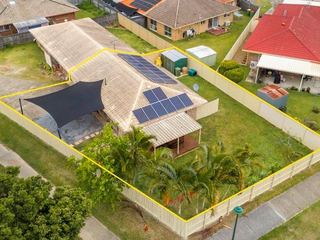 Duplex for sale in Labrador, Gold Coast City