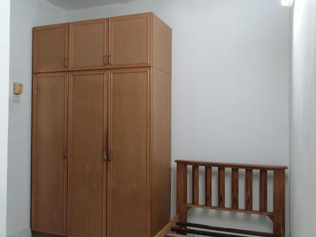 Room for rent in Petaling, Alam Impian