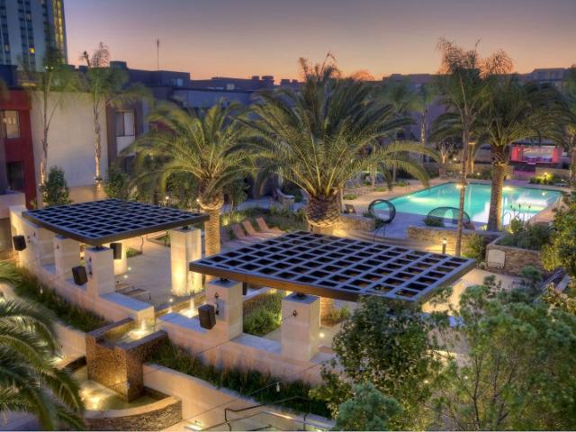 Room for rent in Burbank, California