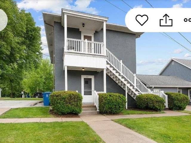 Room for rent in Le Claire, Scott County