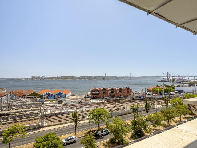 Apartamento alugar em Misericórdia, Lisboa