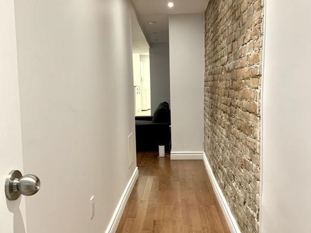 Apartment for rent in Ville-Marie, Montréal