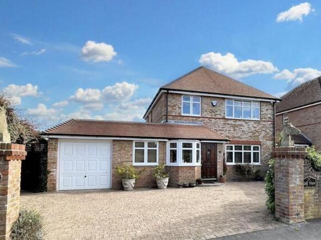 House for sale in Bognor Regis, Arun