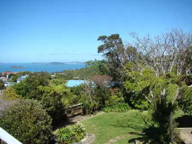 House for sale in Days Bay, Wellington