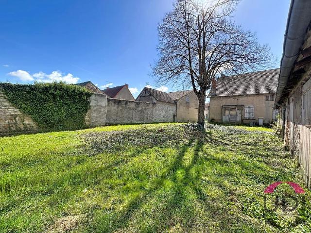 Maison vente à Montluçon, Doyet