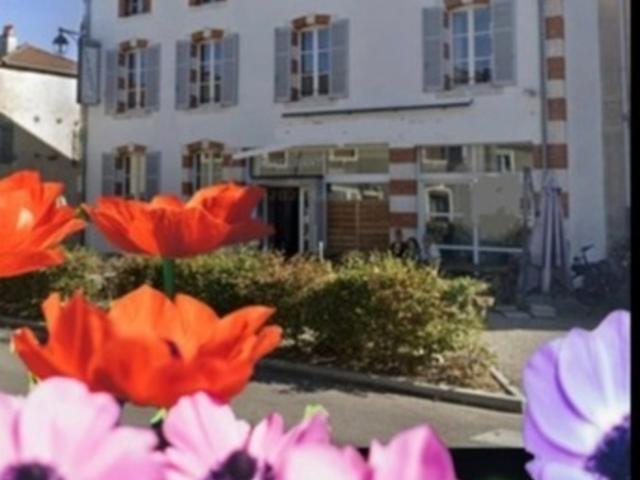 Local Commercial vente à Neufchâteau