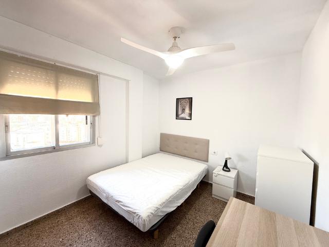 Habitación en alquiler en Quatre Carreres, Comarca de València