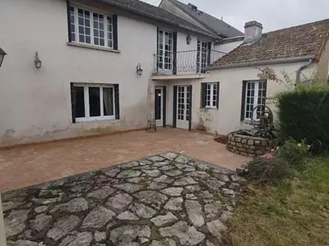 Maison vente à Lionge, Dracy-Saint-Loup