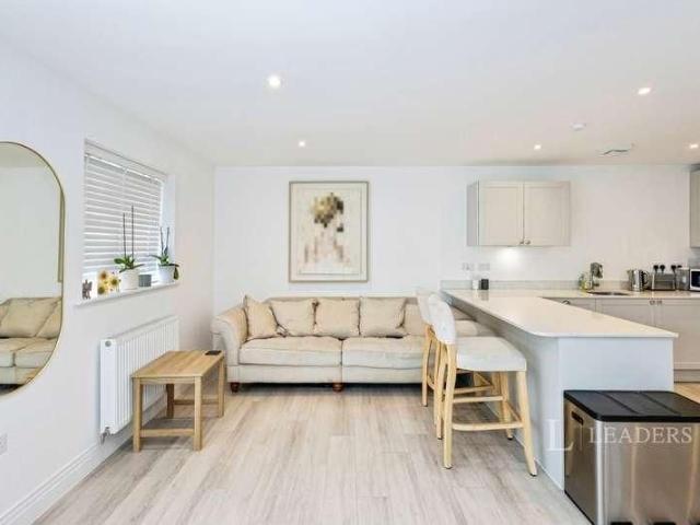 House for rent in Littlecote, West Sussex