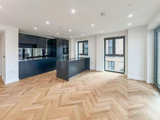 Apartment for rent in Brownswood Park, Stoke Newington