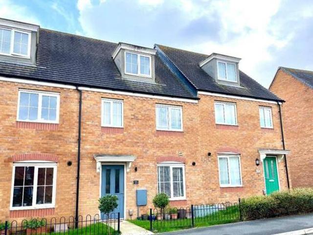 House for sale in Northampton, Northamptonshire