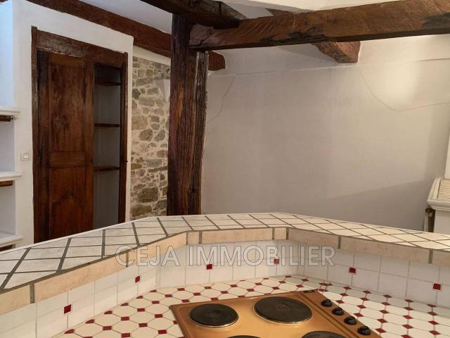 Studio location à Châteaudouble, Var