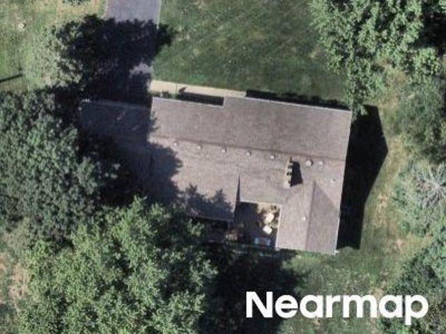 House for sale in Mchenry, Illinois