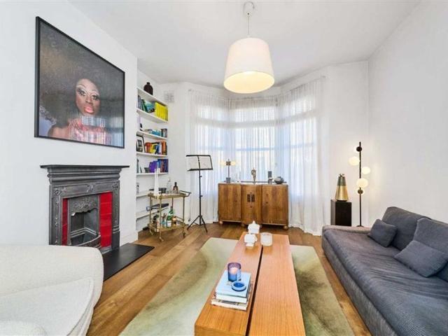 House for rent in London Borough of Lewisham, Cat Hill