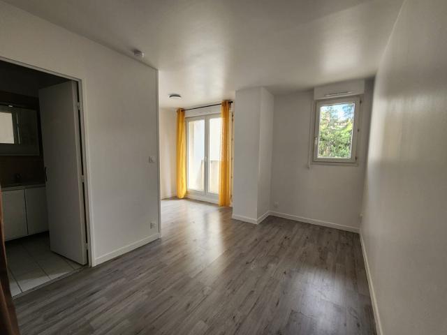 Studio location à Le Raincy, Drancy