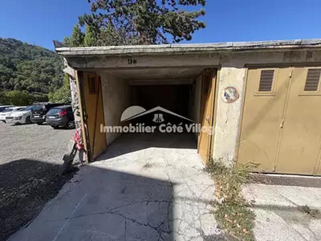 Garage location à Nice, Drap